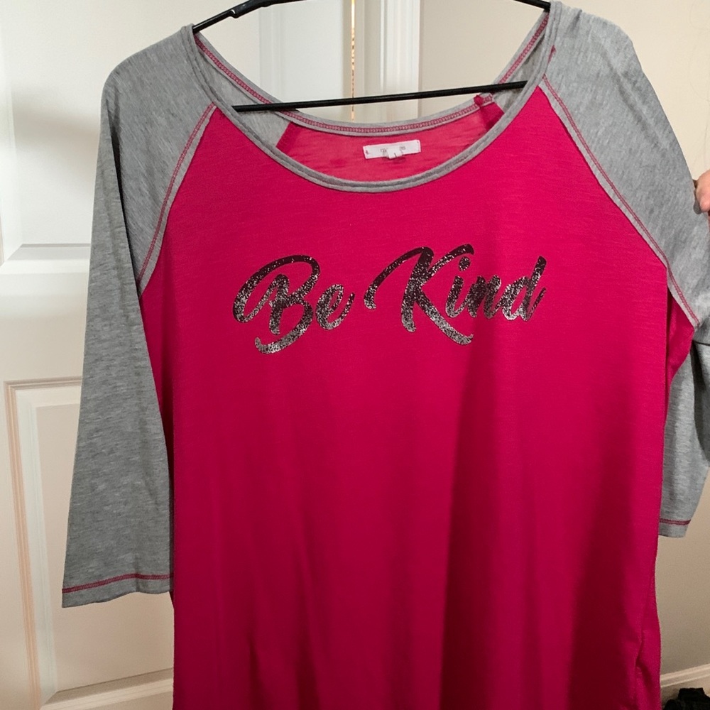 “BE KIND” Raglan Tee